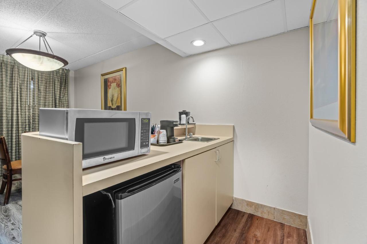 Quality Inn & Suites Mall Of America - Msp Airport Bloomington Exteriör bild