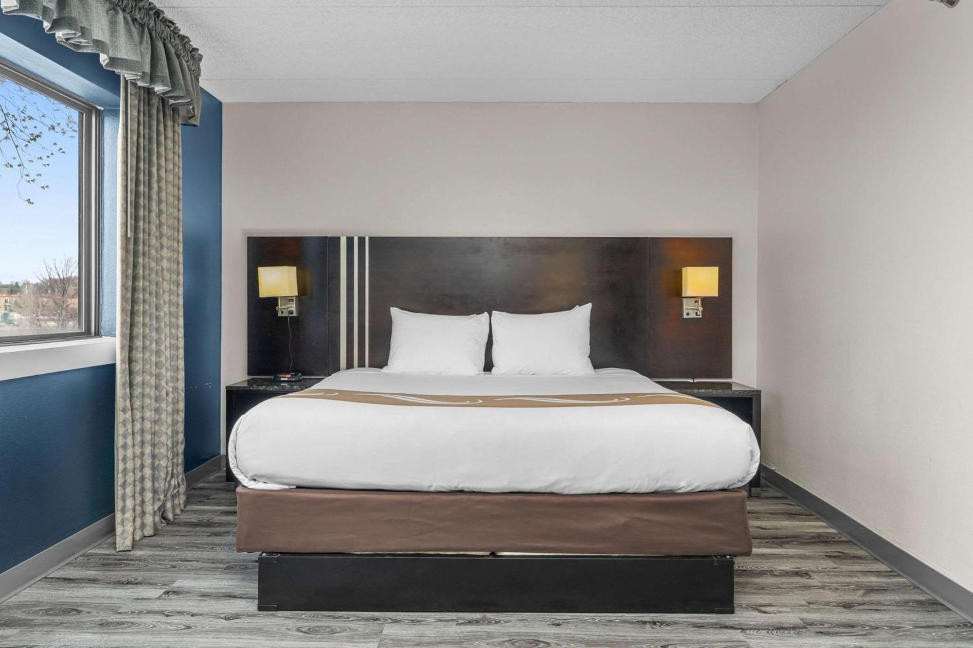 Quality Inn & Suites Mall Of America - Msp Airport Bloomington Exteriör bild