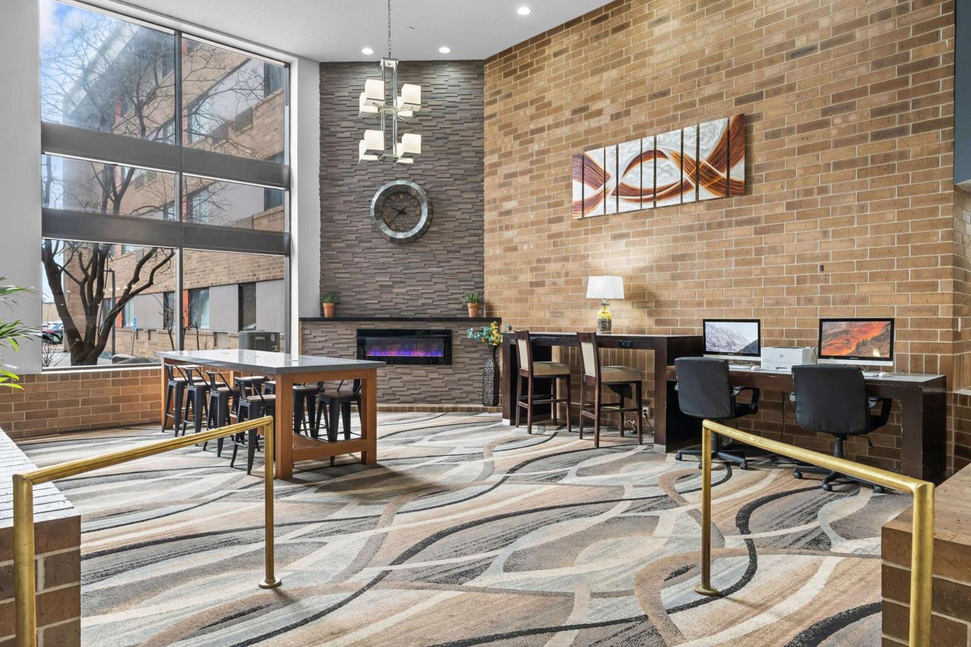 Quality Inn & Suites Mall Of America - Msp Airport Bloomington Exteriör bild