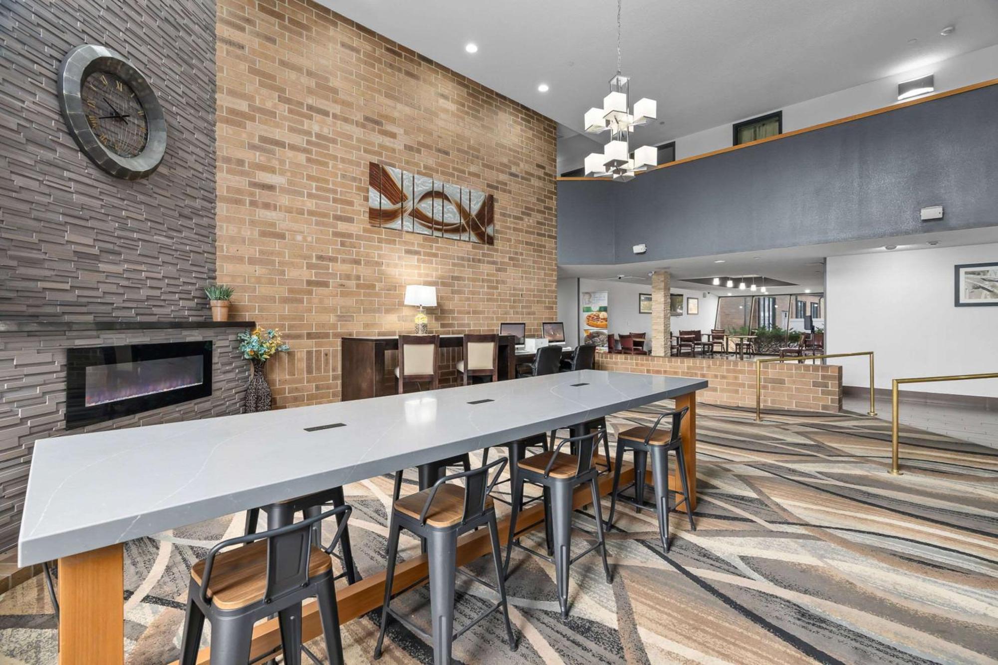 Quality Inn & Suites Mall Of America - Msp Airport Bloomington Exteriör bild